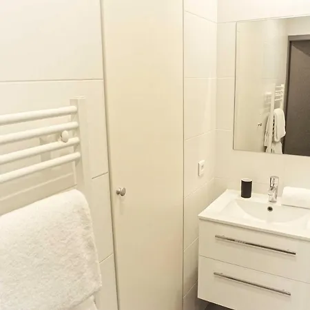 Saint Remi - Localisation 1 Avec Ascenseur